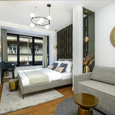 Urban Downtown Luxury Rooms And Suites Belgrade Exterior photo