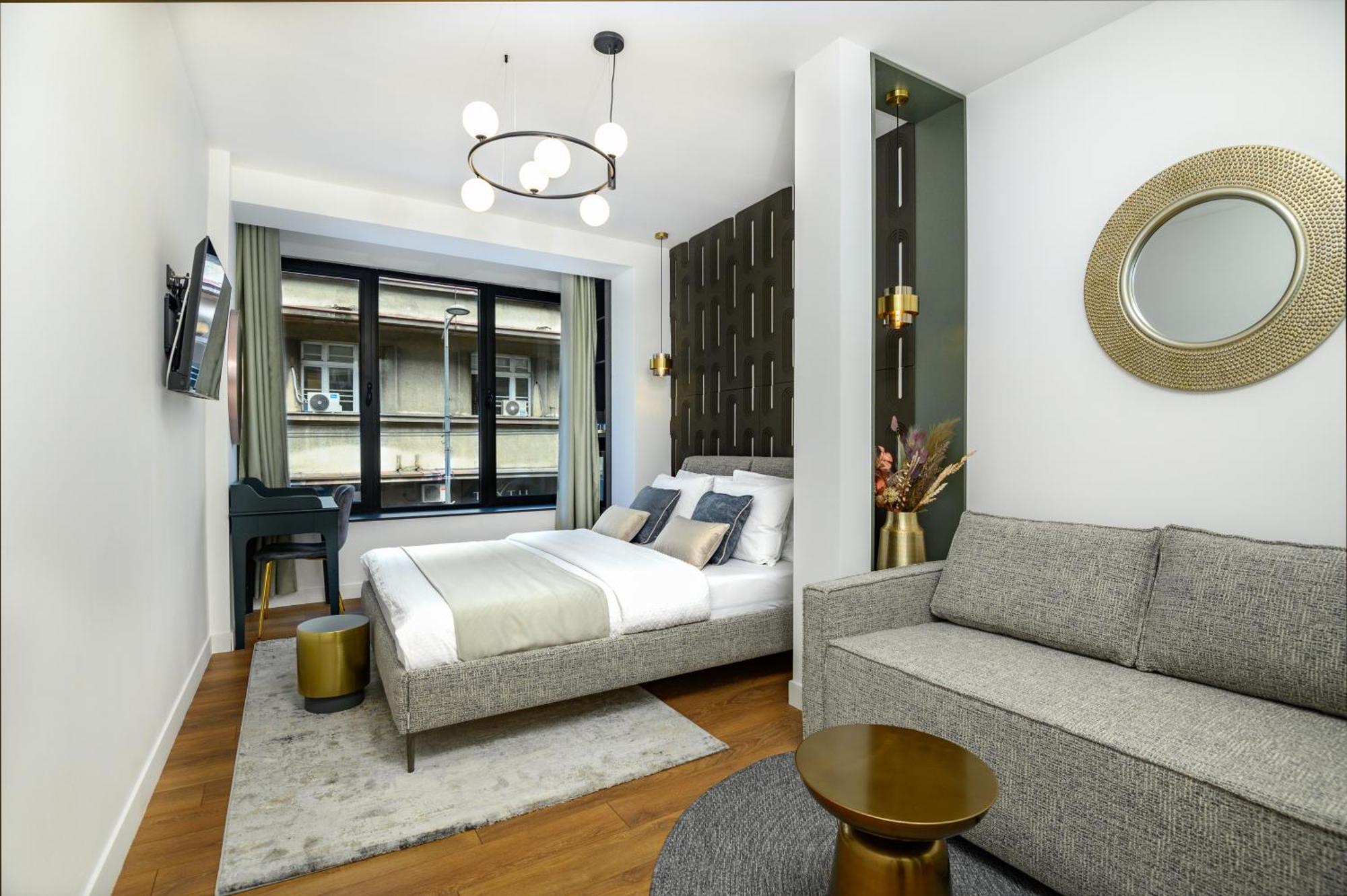 Urban Downtown Luxury Rooms And Suites Belgrade Exterior photo