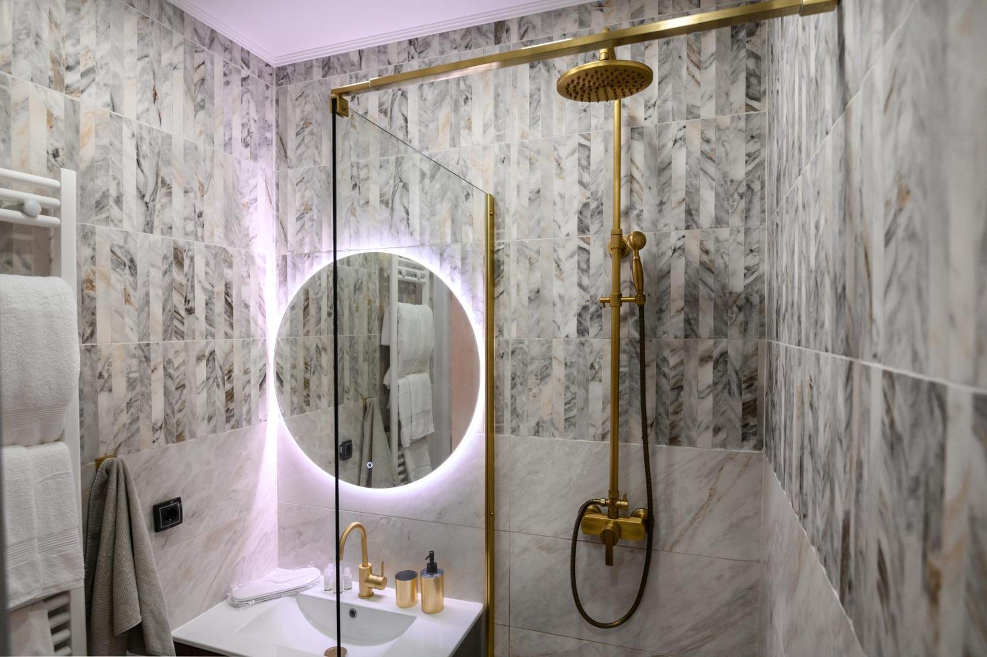 Urban Downtown Luxury Rooms And Suites Belgrade Exterior photo