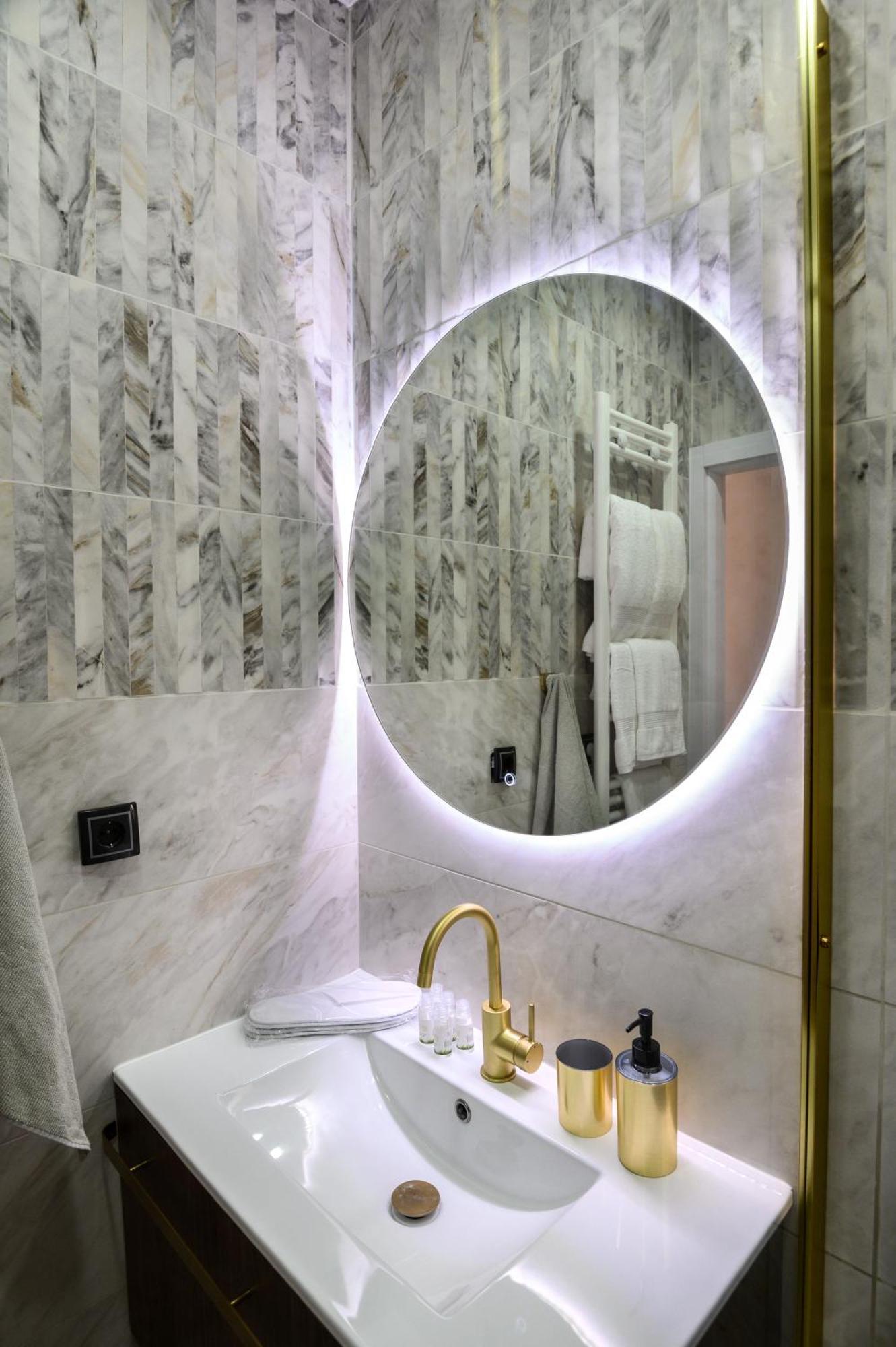 Urban Downtown Luxury Rooms And Suites Belgrade Exterior photo