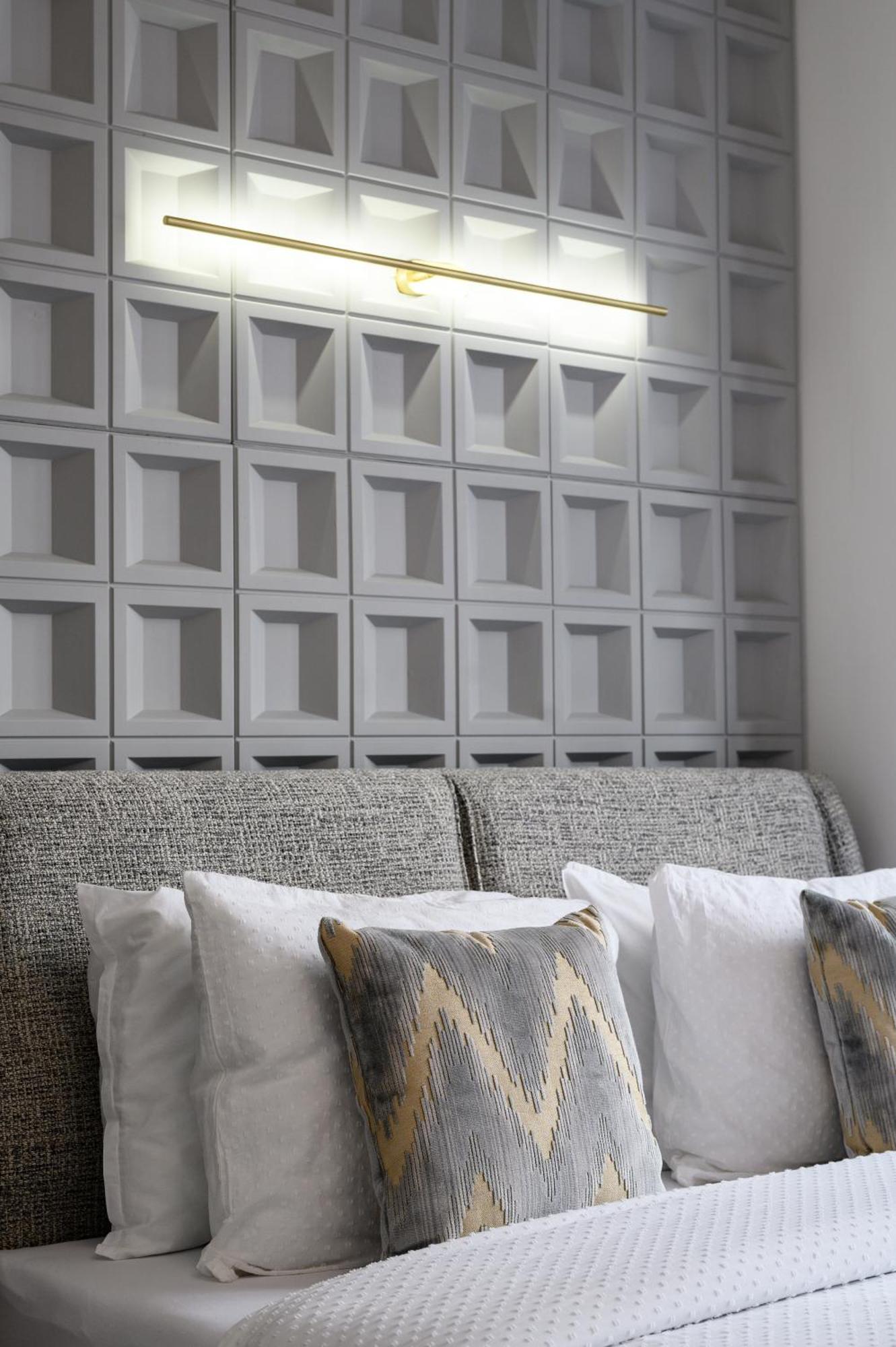 Urban Downtown Luxury Rooms And Suites Belgrade Exterior photo